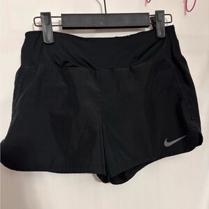 Nike Black Athletic Shorts Lightweight Comfortable Fit